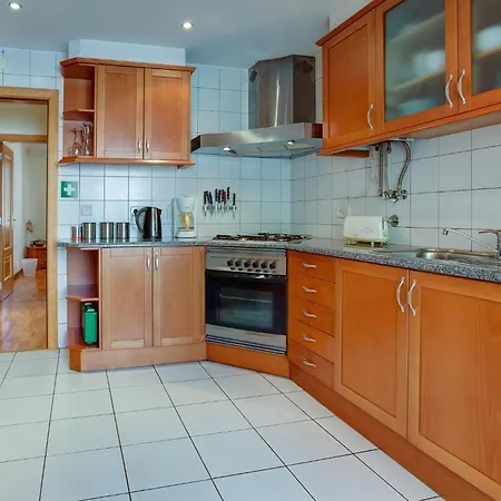 A1 Outra Vez - Spacious